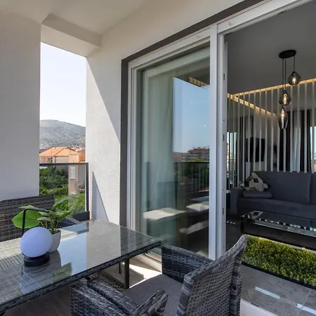Apartment Taratta *