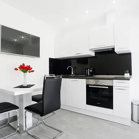 Taratta Apartment